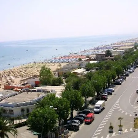 Διαμέρισμα Casa Bella Attico Fronte Mare Con Piscina Alba Adriatica