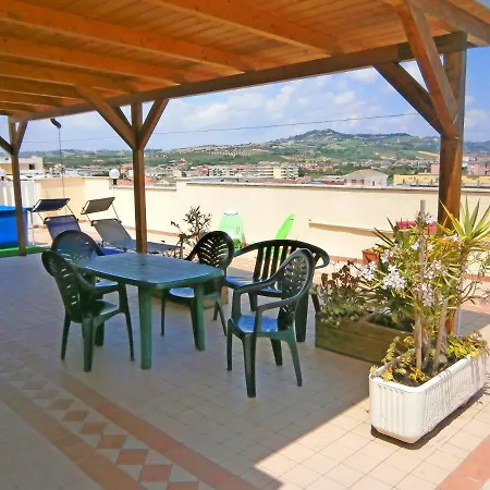 Casa Bella Attico Fronte Mare Con Piscina Alba Adriatica