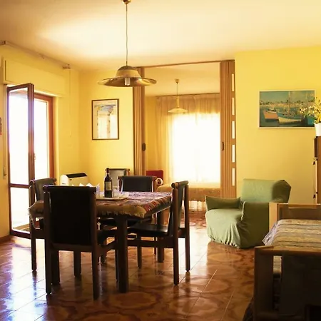 Lejlighed Casa Bella Attico Fronte Mare Con Piscina